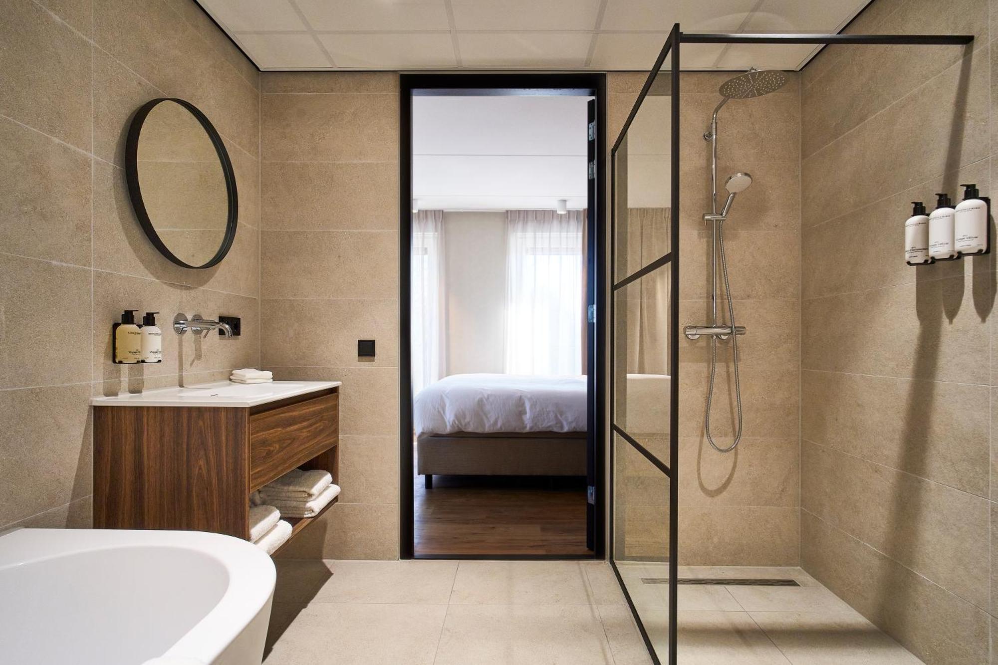 Eilandhotel Texel De Cocksdorp  Exterior foto Bathroom